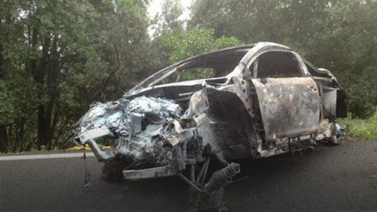 Spalony samochód Roberta Kubicy