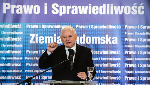 PiS zdecydowanie przed PO, 6 ugrupowań w Sejmie. SONDAŻ Ipsos