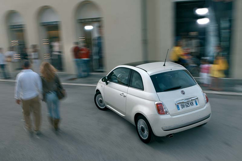 Nowy Fiat 500: Znamy już szczegółowe dane. Cena 9,5 tys. euro (fotogaleria)