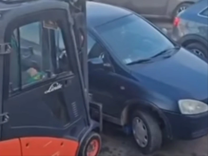 Urnebesna scena na parkingu u Umki