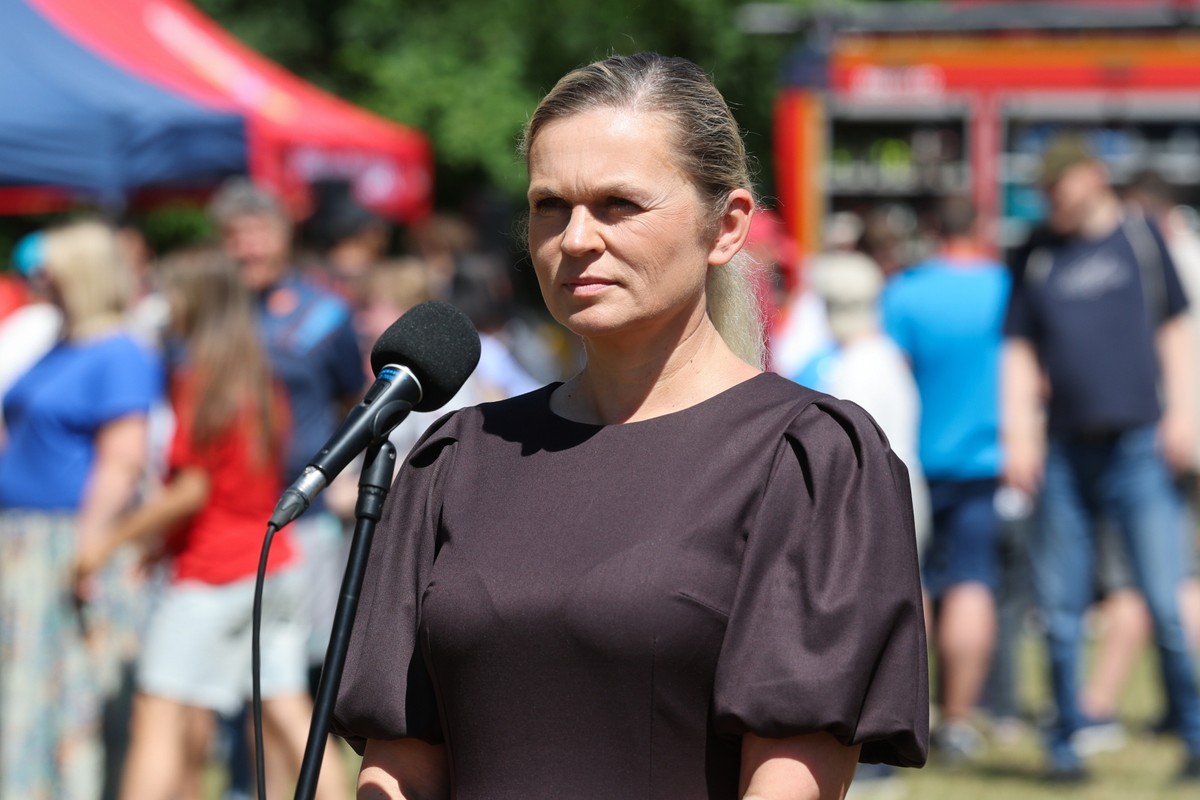 Podwyżka dla nauczycieli co roku? Minister Nowacka podaje termin