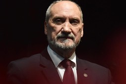 Antoni Macierewicz MON PiS polityka Prawo i Sprawiedliwość