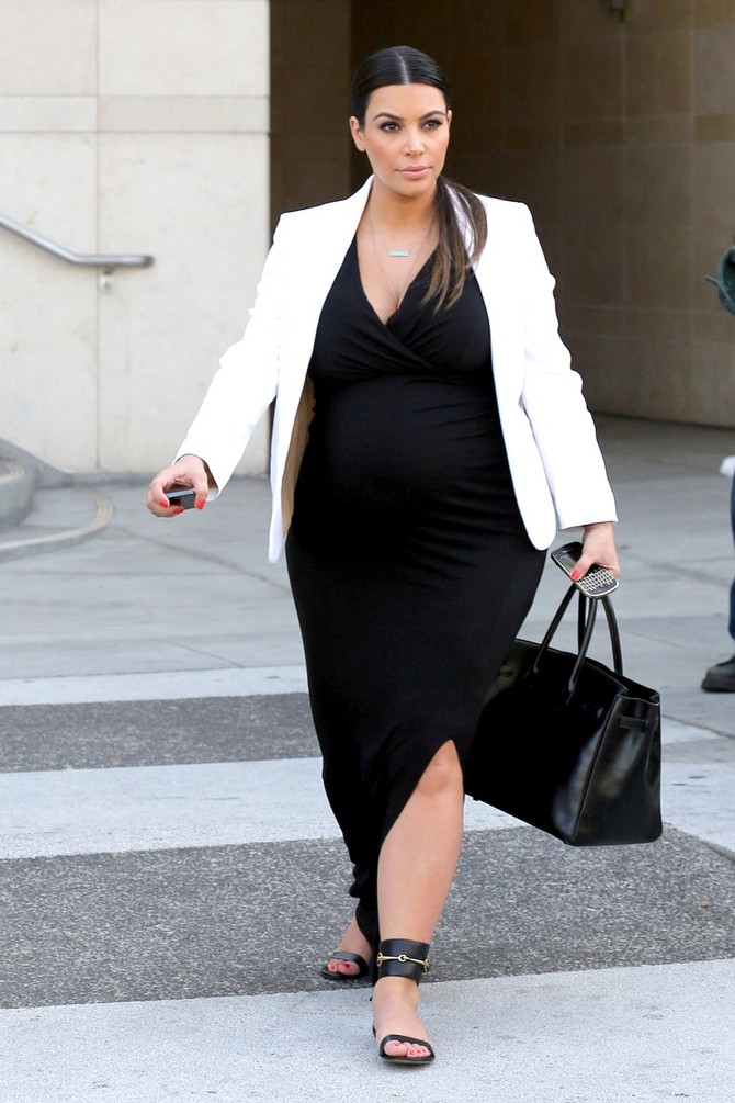 Kim Kardašijan Vest 2013. u prvoj trudnoći