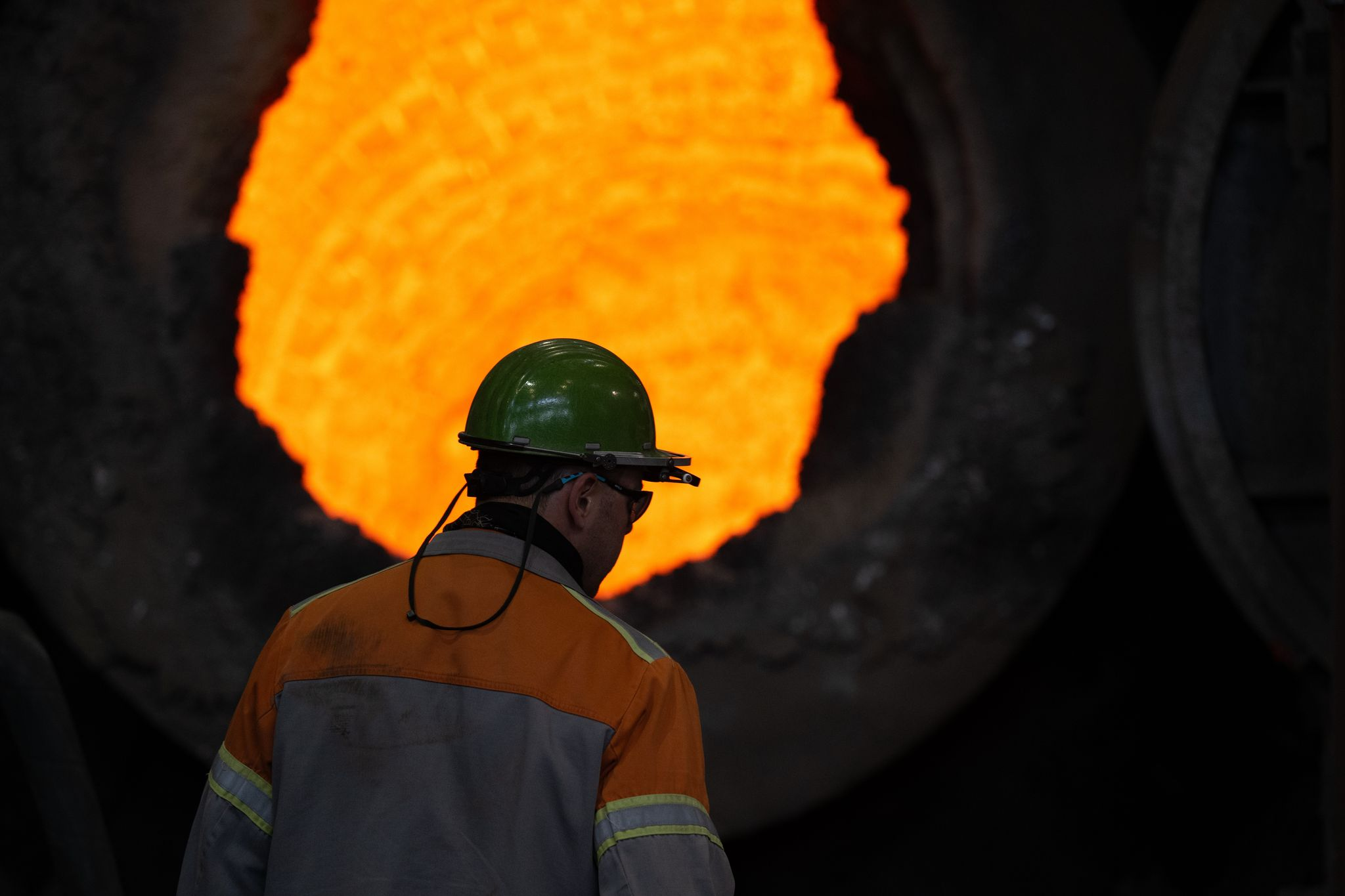 Vor Stahlgipfel: SPD fordert Industriestrompreis und Schutzmaßnahmen