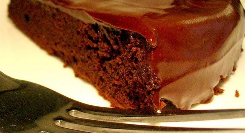 Flourless chocolate cake