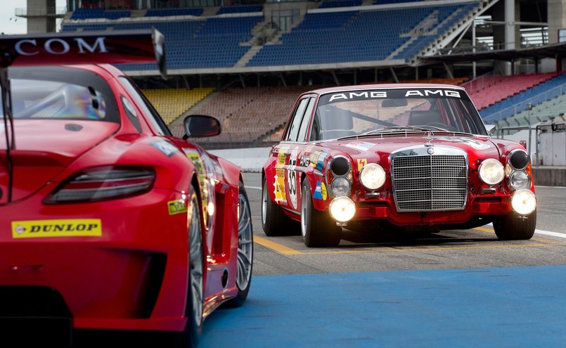 Mercedes SLS AMG GT3 i 300 SEL 6.8 AMG