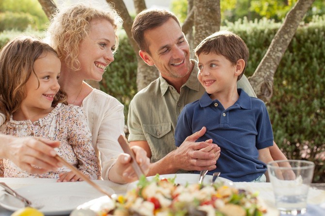 Cela porodica na LCHF ishrani