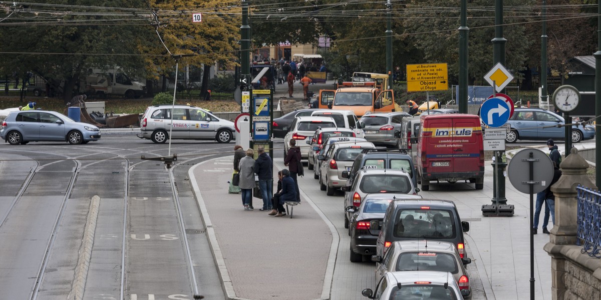 Obecnie w teorii istnieje możliwość wyznaczania stref czystego transportu w miastach powyżej 100 tys. mieszkańców. Nigdzie takie jednak nie funkcjonują