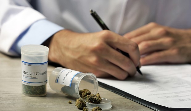 medicinska marihuana shutterstock_313419206