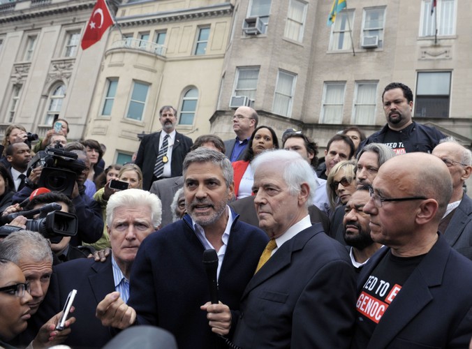 Aktor zatrzymany. George Clooney w kajdankach