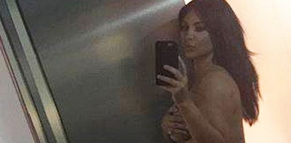Kardashian pokazała się naga w ciąży