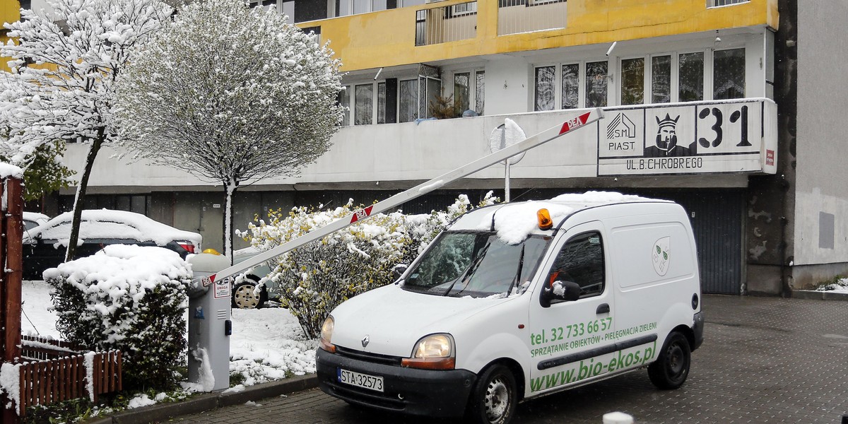 Szlaban na parkingu na os. Tysiąclecia