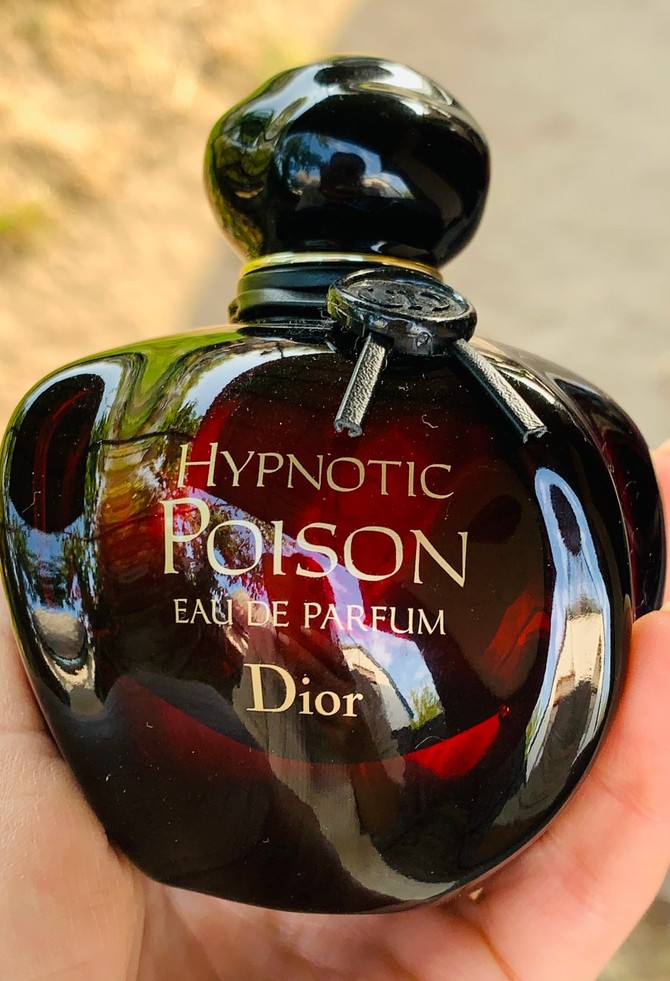 Hypnotic Poison lansiran je 1998.