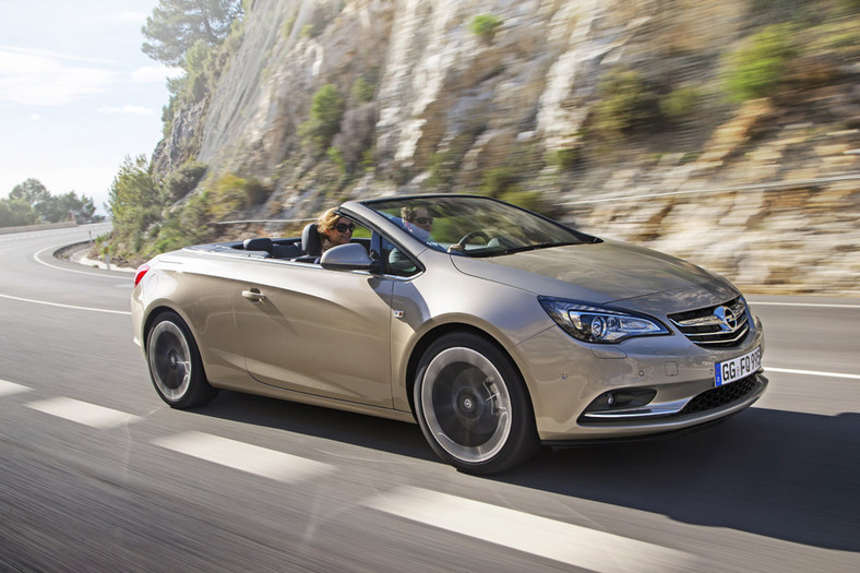 Opel Cascada, jak jeździ Astra w wersji kabrio?