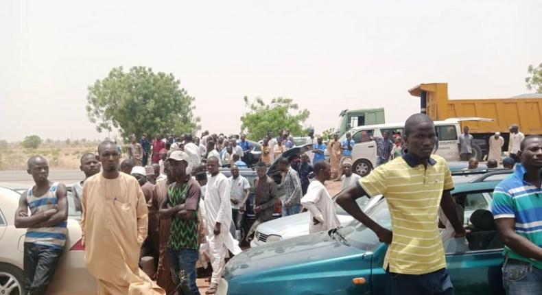Stranded commuters on Borno-Yobe border. [NAN]