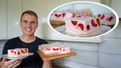 Pyszne ciasto truskawkowe bez pieczenia. Zrobisz je w 10 minut!