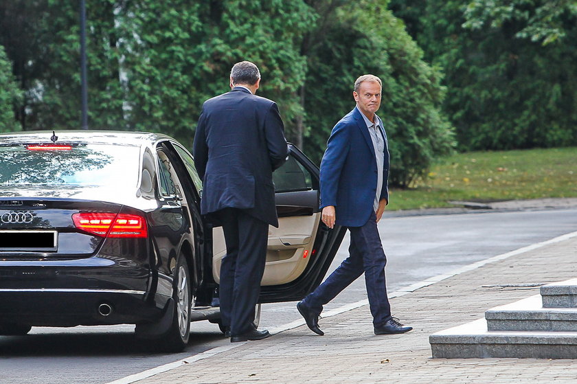 Grzegorz Schetyna przejął auto Donalda Tuska