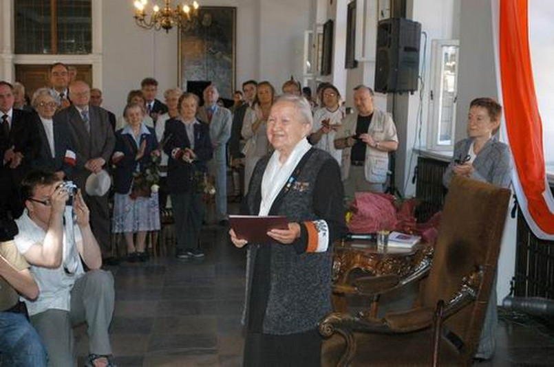 Elżbieta Zawacka w 2006 roku (fot. aut. Kancelaria Prezydenta RP; prezydent.pl)