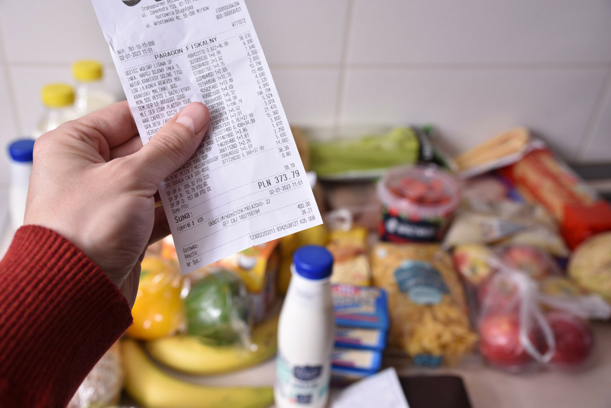 Ceny żywności w 2023 r. Co podrożeje, a co potanieje? Są prognozy