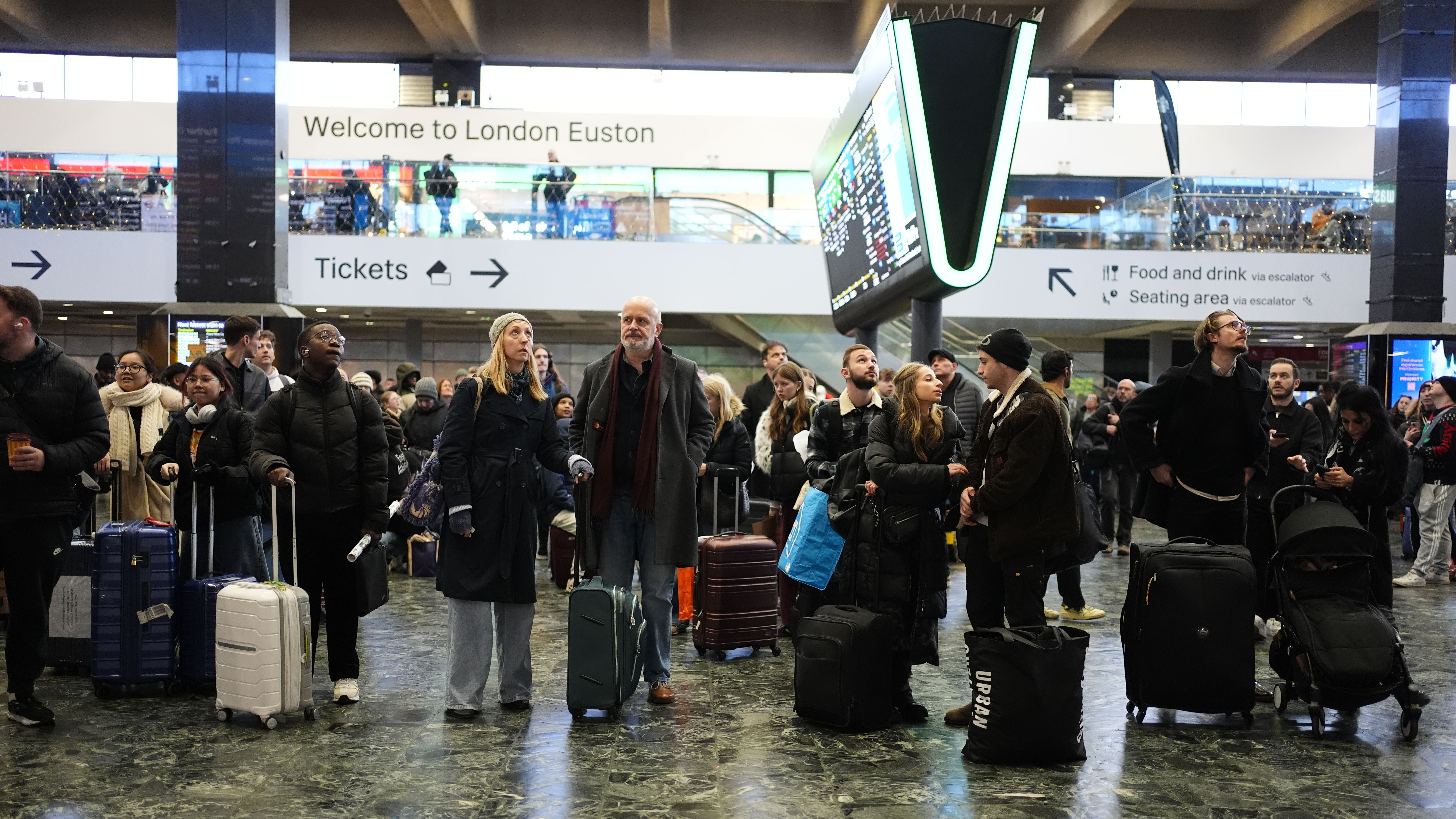 UK inflation rises again to 3.4% - Christmas flights, tobacco and bread drive increase