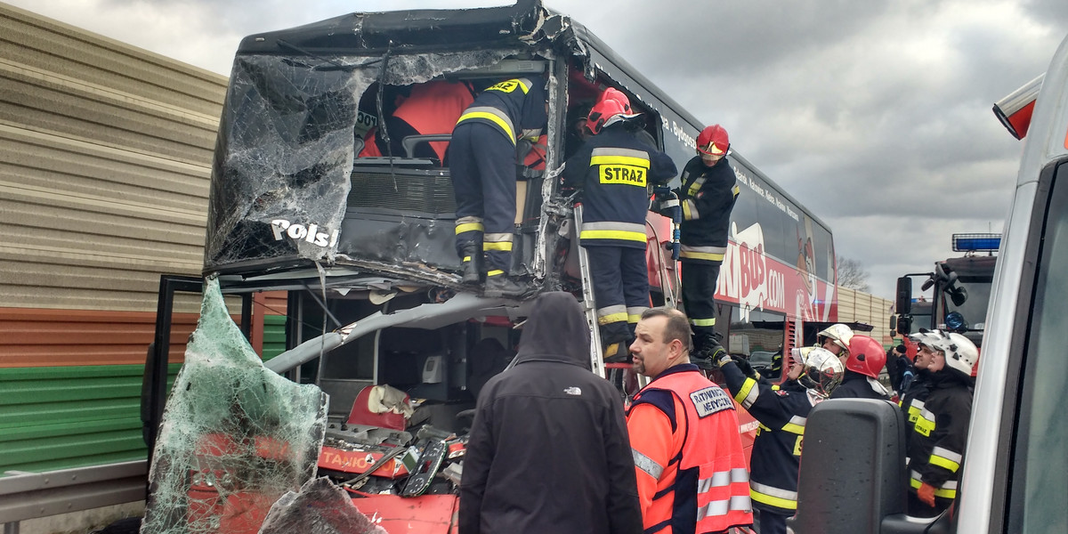 Makabryczny wypadek Polskiego Busa. Są ofiary