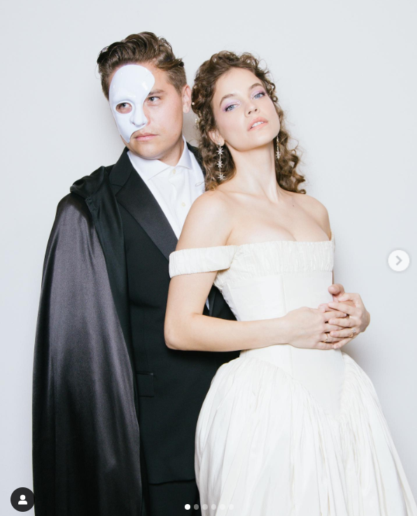 Palvin Barbi és Dylan Sprouse halloween jelmeze mindent vitt