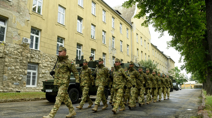 Katonák a Petőfi Laktanyában a Vitéz Szurmay Sándor Budapest Helyőrség Dandárnál / Fotó: MTI - Koszticsák Szilárd 