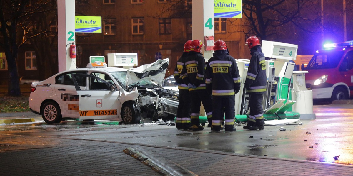 Groźny wypadek na al. Jana Pawła II