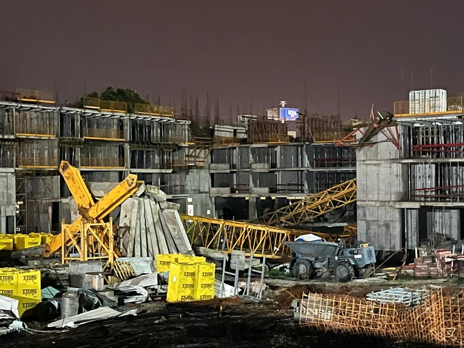 Pali kranovi na Novom Beogradu u Bloku 65