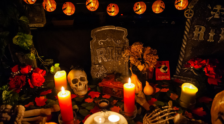 Úgy tartják, Samhainkor az emberi világ, valamint a tündérek és holtak világa közti határok elvékonyodnak és átjárhatók. / Fotó: Getty Images