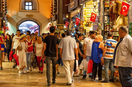Turecka lira nieprzerwanie traci na wartości i pogłębia dno. Nie ma przełomu w inflacji