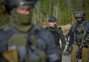 Litvanska ministarka Agne Bilotaite na aerodromu Gostomel kod Kijeva 5. maja 2022.