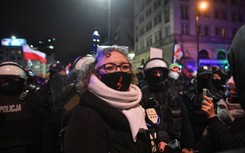 Strajk Kobiet znów w akcji. Policja zatrzymała 10 osób w Warszawie