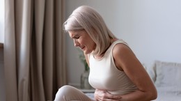 Estos síntomas aparecen a menudo en la diabetes.  Puede durar semanas