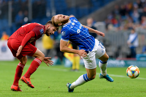 Ekstraklasa: Lech nie miał litości dla osłabionej "Białej Gwiazdy"