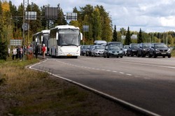 CNN: Rosjanie masowo uciekają przed mobilizacją. Na przekroczenie granicy czekają 24 godziny