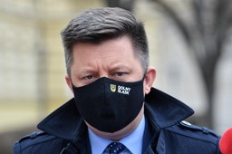 Dworczyk: Szczepionki to nie problem [WYWIAD]