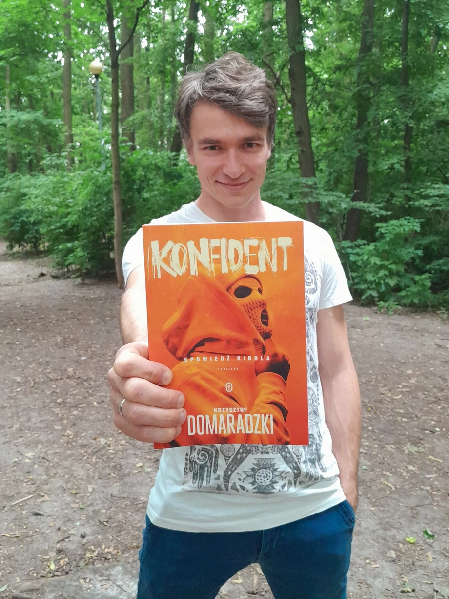 Konfident – powieść Krzysztofa Domaradzkiego