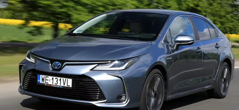 Toyota Corolla 1.8 Hybrid Executive – sedan też został hybrydą! | TEST