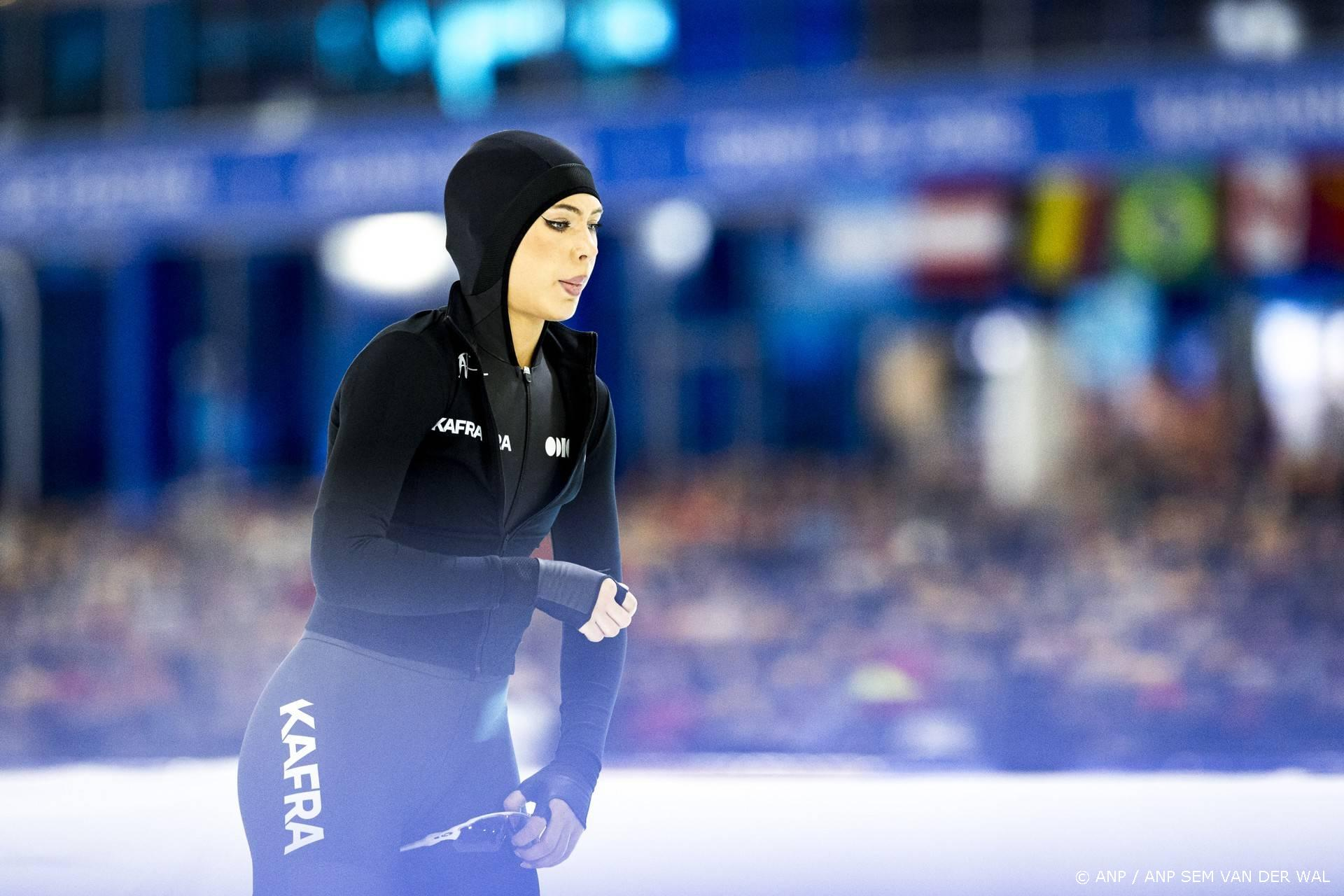 Val bij OKT: de wereldkampioen Leerdam onderuit op de 1000 meter