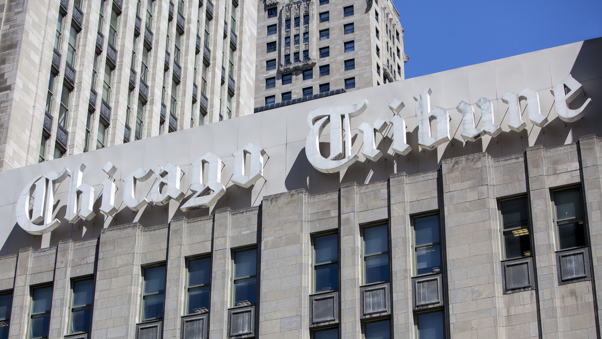 Tribune Publishing, właściciel dziennika "Chicago Tribune", ogłosił, że z gazety odchodzi dwóch dziennikarzy z największym stażem, w tym redaktor naczelny. Kilka miesięcy temu skrytykowali fundusz, który jest współwłaścicielem gazety.