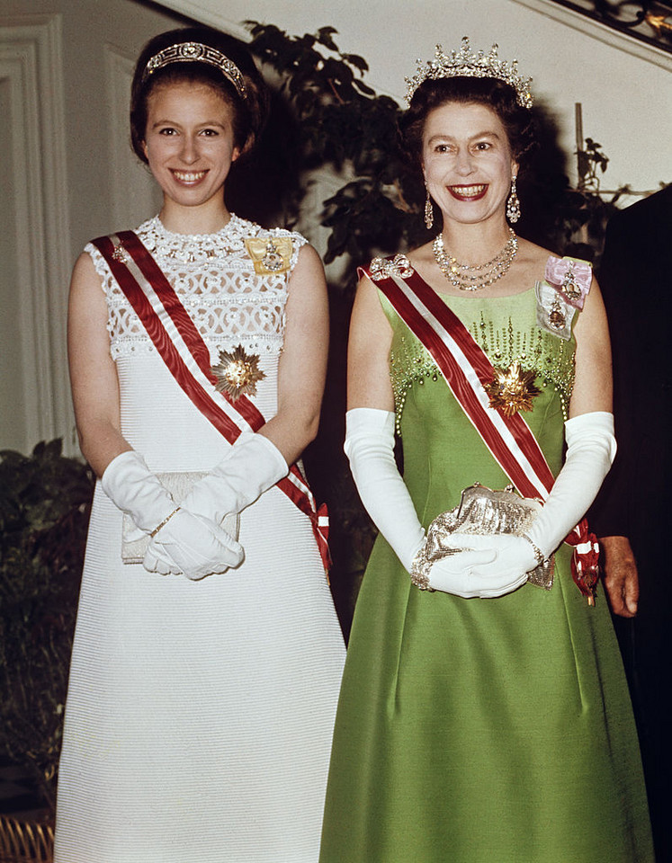 Księżniczka Anna i Elżbieta II