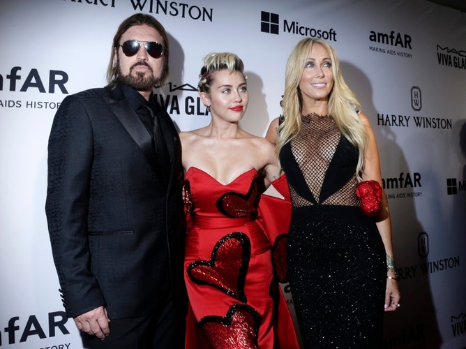 Miley Cyrus z rodzicami