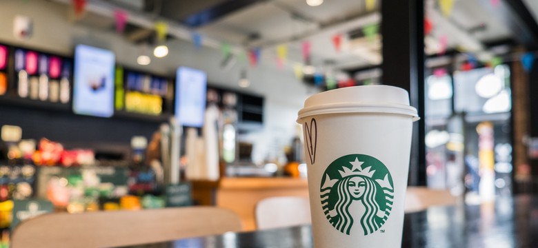 Poparzył się gorącym napojem w Starbucksie. Dostanie ogromne odszkodowanie