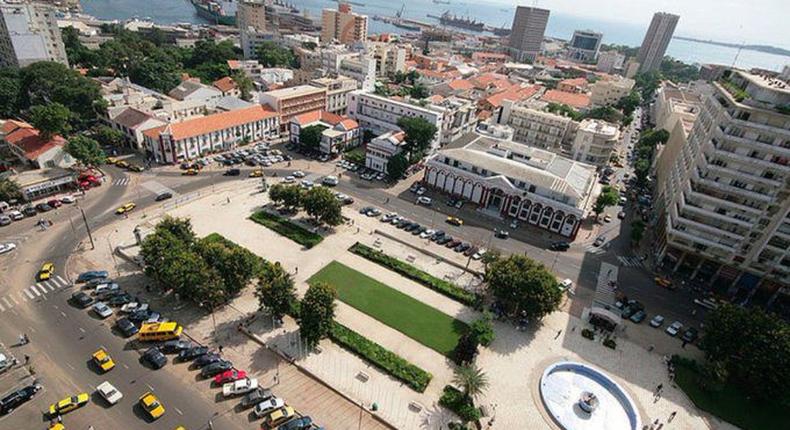 La place de l'indépendance à Dakar au centre-ville