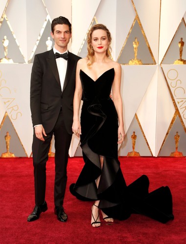 Brie Larson i Alex Greenwald