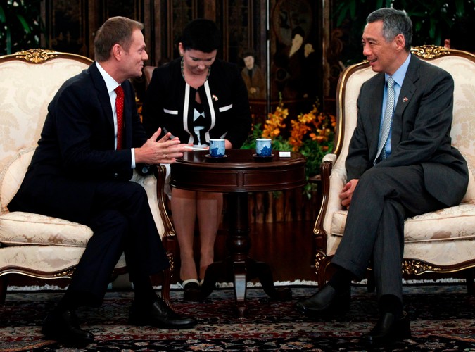 Pierwsze rozmowy na szczycie