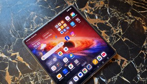 Honor Magic V6
