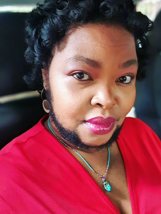 Khosi sa zmierila so svojím vzhľadom.