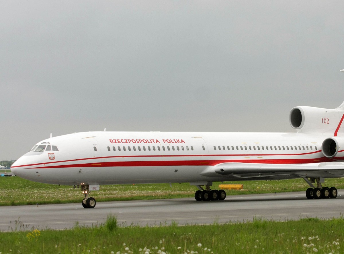 Drugi z rządowych tupolewów